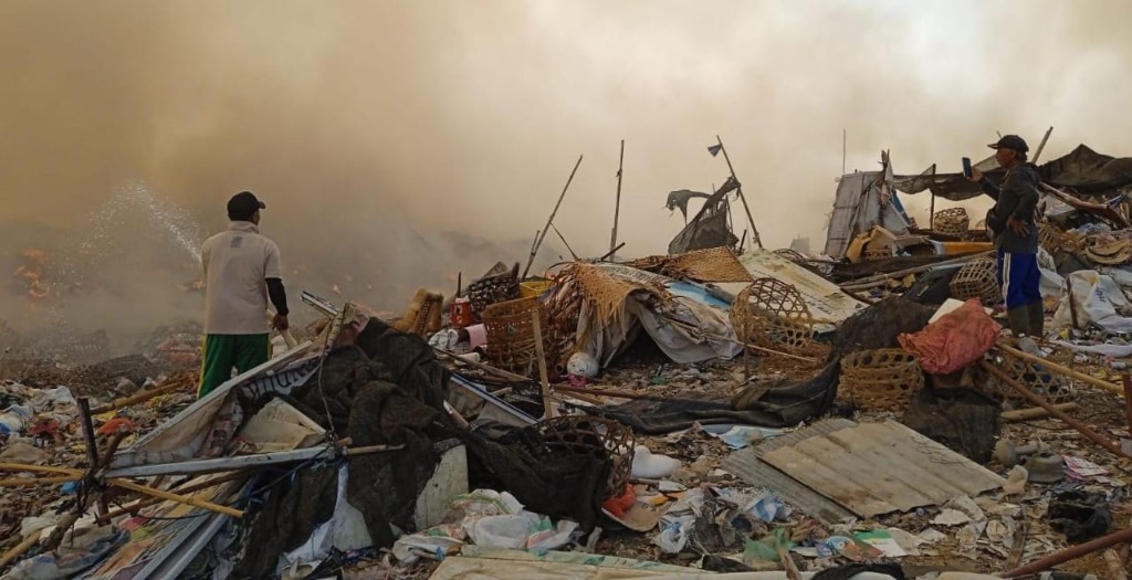 Dokumentasi dari - TPA Bengkala Kubutambahan Dilalap Si Jago Merah, Tidak Ada Unsur Kesengajaan