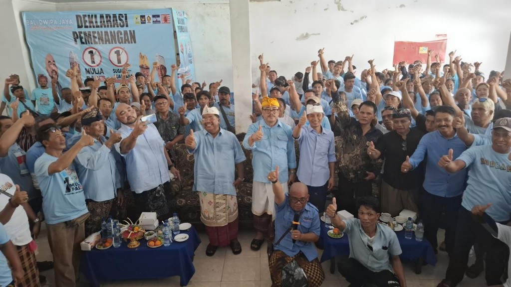 Dokumentasi dari - Bagi Hibah, Sugawa Korry: Giri Prasta Bukan Sinterklas, Itu Uang Rakyat!