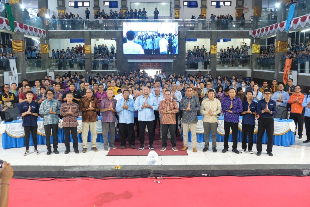 Dokumentasi dari - Uji Publik di Undiksha, De Gadjah Ungkap Problematika Selama Keliling Bali