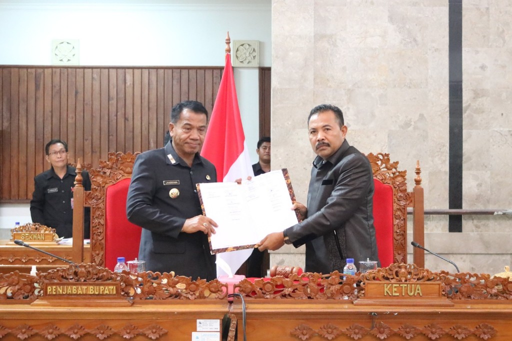 Dokumentasi dari - APBD Buleleng Tahun Anggaran 2025 Secara Resmi Ditetapkan Melalui Rapat Paripurna DPRD