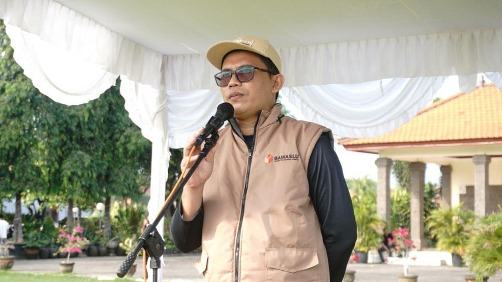 Dokumentasi dari - Bawaslu Buleleng Gelar Apel Siaga Pengawasan Masa Tenang Pilkada 2024