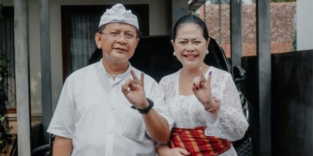 Dokumentasi dari - Sutjidra - Supriatna Salurkan Hak Pilih Bersama Keluarga, Target Menang di Semua Kecamatan