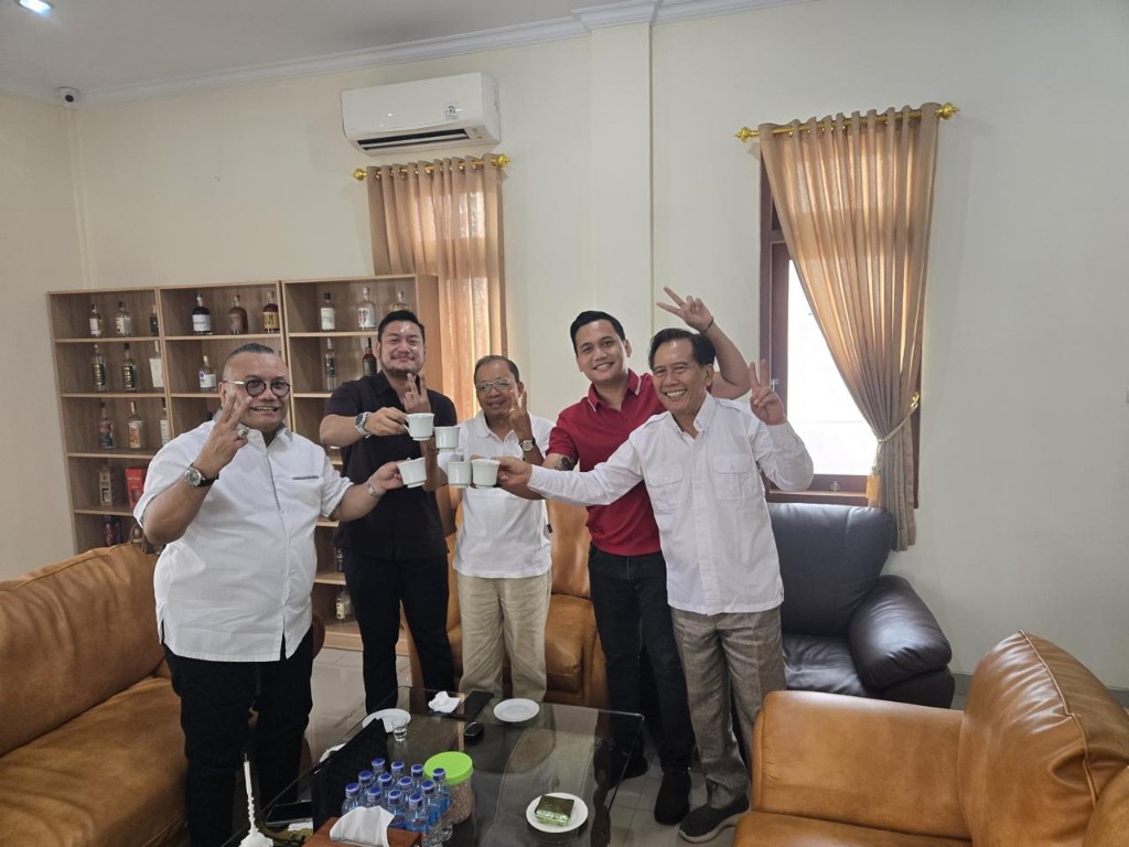 Dokumentasi dari - Dr Togar Ucapkan Selamat kepada Koster Giri Menangkan Pilkada Bali Hasil Hitung Cepat