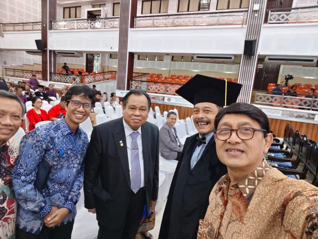 Dokumentasi dari - Prof Dewa Palguna Guru Besar Cerdas dan Berintegritas, LSM Merah Putih - Ketua MKMK