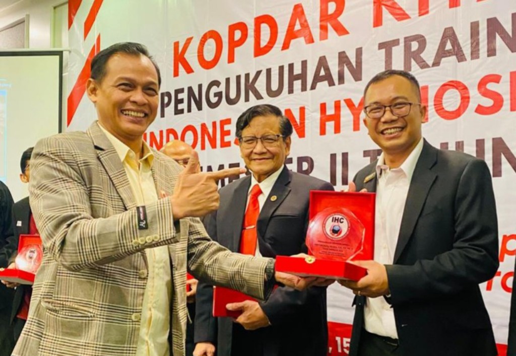 Dokumentasi dari - Putra Bali Raih Anugerah IHC Award: Sosok Inspiratif 2024