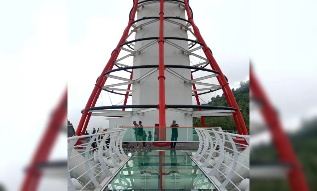 Dokumentasi dari - Turyapada Tower Resmi Dibuka Untuk Umum