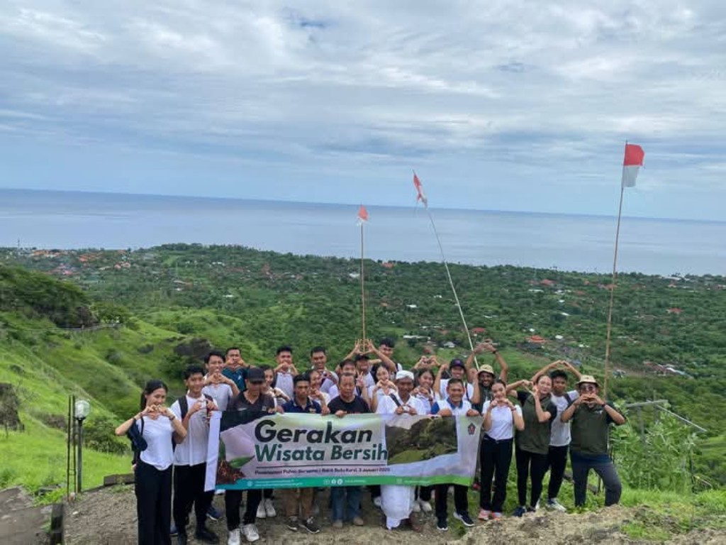 Dokumentasi dari - Gerakan Wisata Bersih dan Hijau, Dispar  Ingin Wujudkan Pariwisata Buleleng Naik Kelas
