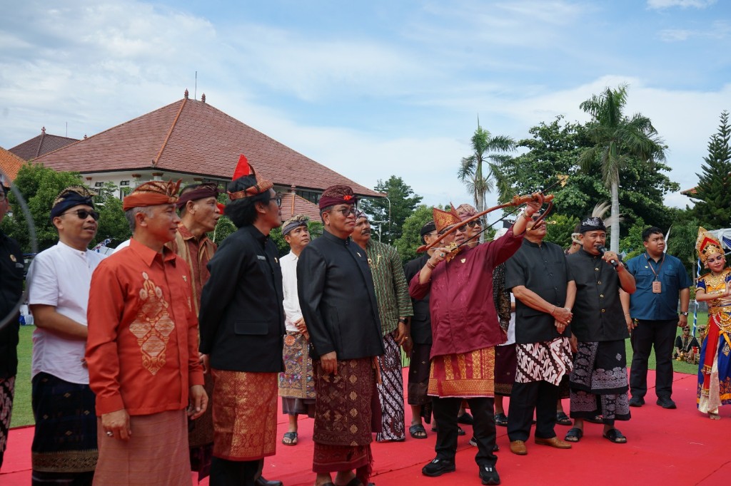 Dokumentasi dari - Rayakan Dies Natalis ke-32, Undiksha Bangun Harmoni Nusantara melalui Pentas Budaya
