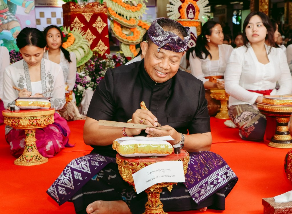 Dokumentasi dari - Aksara Bali Ditetapkan Sebagai Nama Domain Tingkat Dua, Pertama di Nusantara 