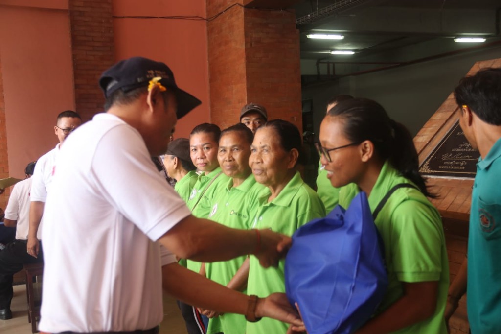 Dokumentasi dari - Donor Darah, Berbagi Kasih Semarakkan Perayaan HUT Perumda Pasar Argha Nayottama Buleleng
