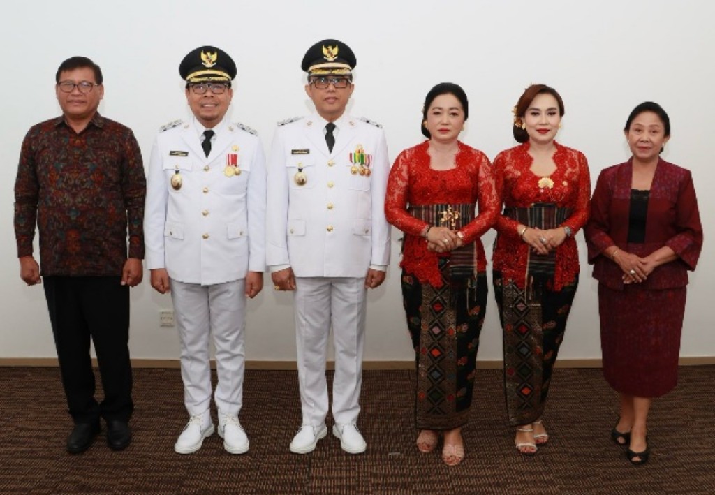 Dokumentasi dari - Jaya Negara dan Arya Wibawa Kembali Dilantik Sebagai Walikota dan Wakil Walikota Denpasar