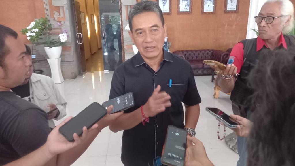 Dokumentasi dari - Bupati Buleleng Sutjidra Kini Masih Berada di Magelang, Ikut Retret?