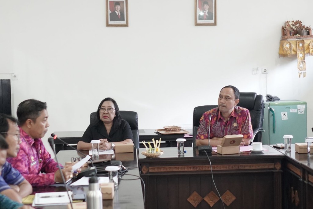 Dokumentasi dari - 11 Paket Proyek Jalan PUTR Buleleng  Anggaran 2024, Mengalami Keterlambatan Pengerjaan