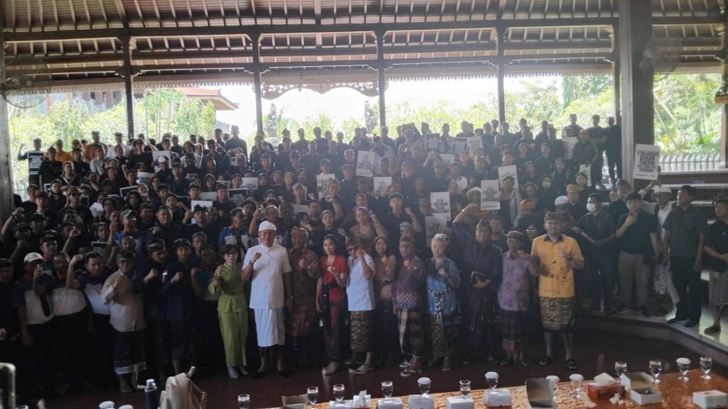 Dokumentasi dari - Mahasiswa dan Pengguna Kecewa TMD Berhenti, Ketua DPRD Bali Dewa Jack Janjikan Segera Beroperasi Maret 2025