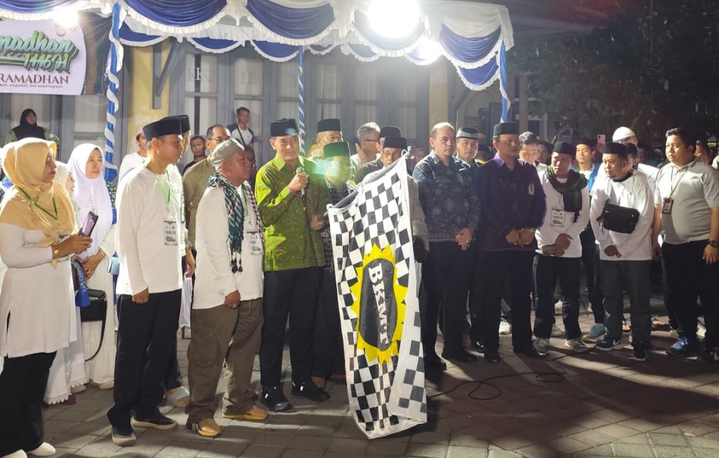 Dokumentasi dari - Wabup Buleleng Supriatna Lepas Kirab Ramadhan 2025