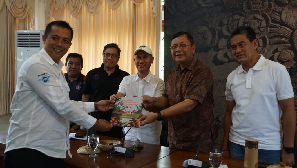 Dokumentasi dari - Bupati Sutjidra Dukung Penuh Pembangunan Sirkuit di Buleleng,1000 Offroader Ikuti Bali Age Trail Adventure
