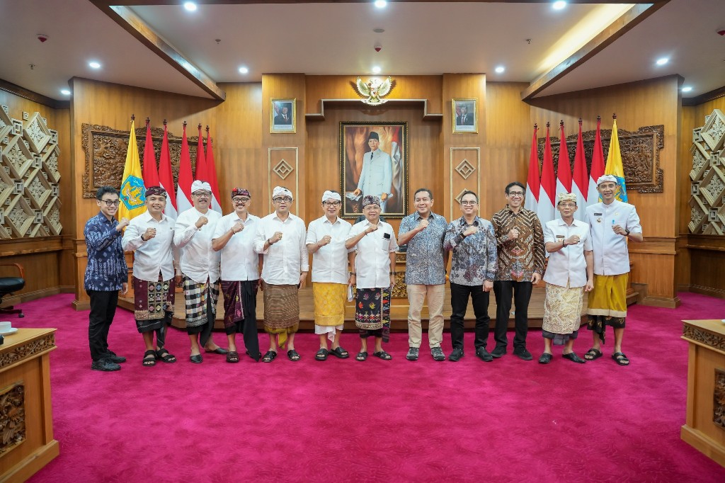 Dokumentasi dari - Atasi Soal Sampah, Rapat di Jaya Sabha