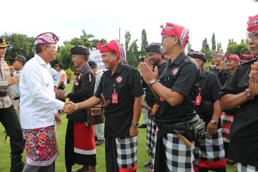 Dokumentasi dari - Bupati Sutjidra Harapkan Semua Masyarakat Bisa Melaksanakan Hari Raya dengan Aman dan Nyaman