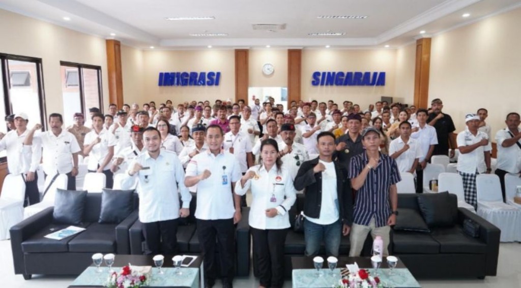 Dokumentasi dari - Imigrasi Singaraja dan Pemkab Buleleng Gelar Sosialisasi Terpadu, Perkuat Ketahanan Desa Hadapi TPPO dan TPPM