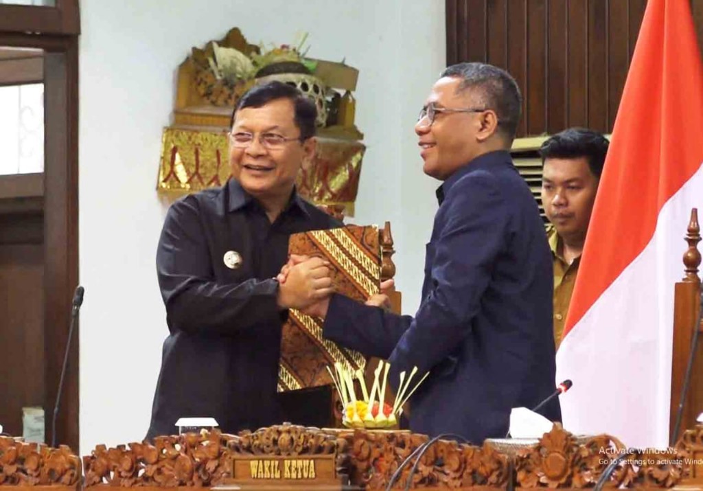 Dokumentasi dari - Terima Rekomendasi LKPJ 2024, Bupati Sutjidra: IPM Jadi Program Kerja Lima Tahun Kedepan