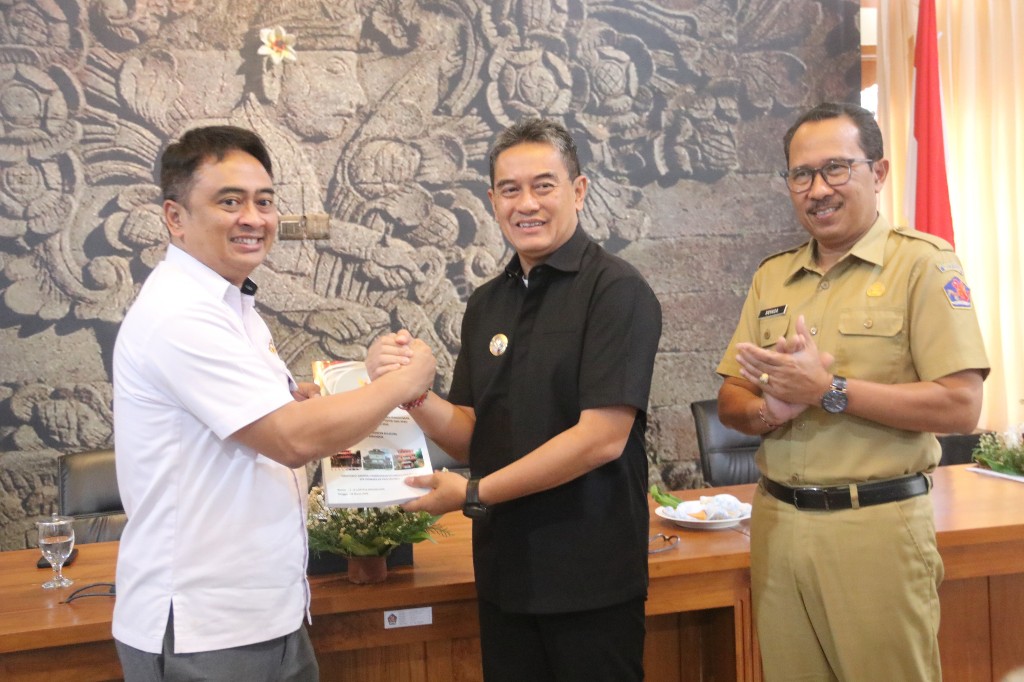 Dokumentasi dari - Wabup Buleleng Tekankan Transparansi dan Akuntabilitas dalam Bantuan Keuangan Partai Politik