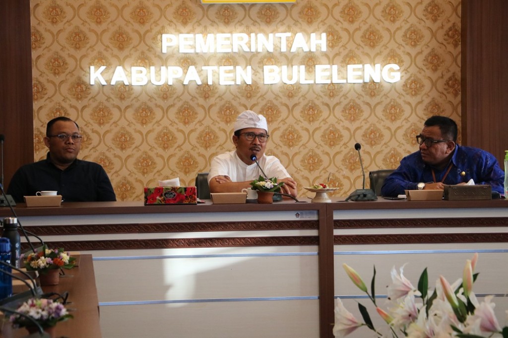 Dokumentasi dari - Atasi Siswa Kurang Lancar Membaca, Sekda Suyasa Instruksikan Disdik dan FIP Undiksha Segera Lakukan Screening  