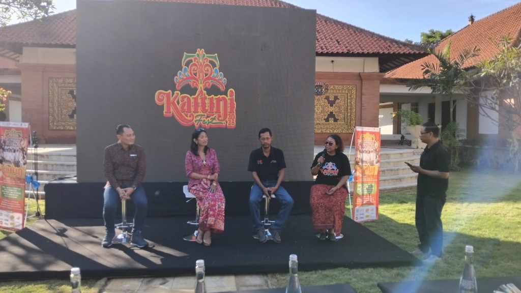 Dokumentasi dari - Kartini Fest 2025 akan Tampilkan Finalis Miss Universe Asia 2025 Kenakan Endek, Hingga Penampilan Slank, JKT48, Judika