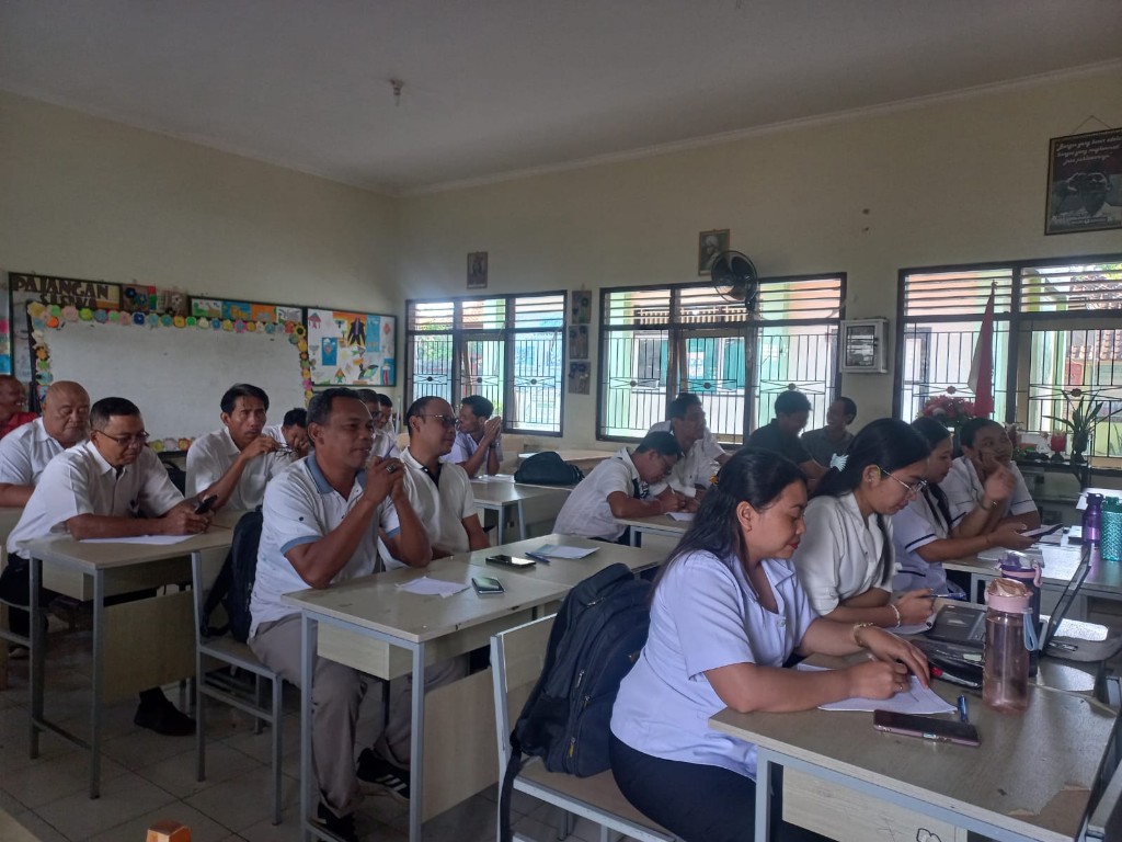 Dokumentasi dari - Tingkatkan Kualitas Pendidikan, Guru SD Ikuti Bimtek Peningkatan Kompetensi