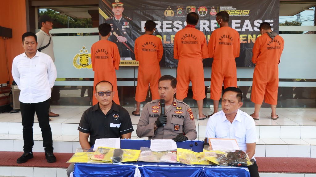 Dokumentasi dari - Polres Buleleng Berkomitmen Puputan Terhadap Peredaran Narkoba Diwilayahnya, Terbaru 5 Pelaku Berhasil Dibekuk