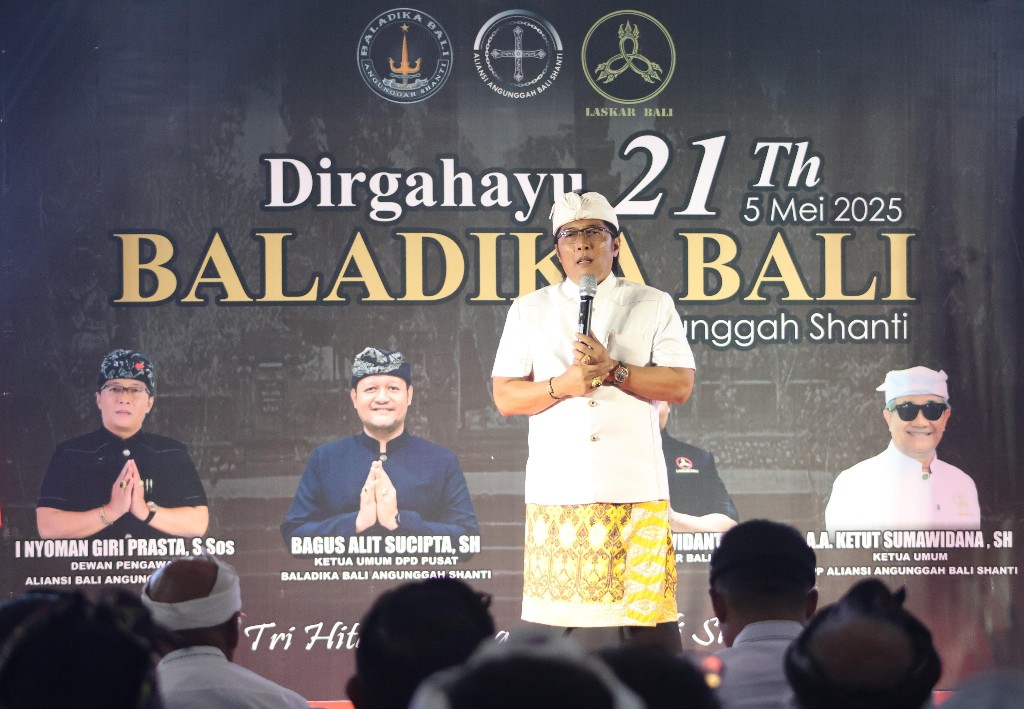 Dokumentasi dari - Wagub Bali Giri Prasta Hadiri Puncak Perayaan HUT ke-21 Baladika Bali Angunggah Shanti