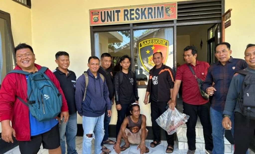 Dokumentasi dari - Akibat Mabuk dan Kalah Main Domino, Korban Sukasna Menumpahkan Kekesalannya Berkelalahi Hingga Akhirnya Tewas Ditusuk dengan Pisau Miliknya