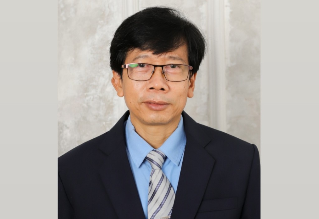 Dokumentasi dari - Membongkar Mitos Sejarah Lurus: Saat Kebenaran Hanya Punya Satu Suara