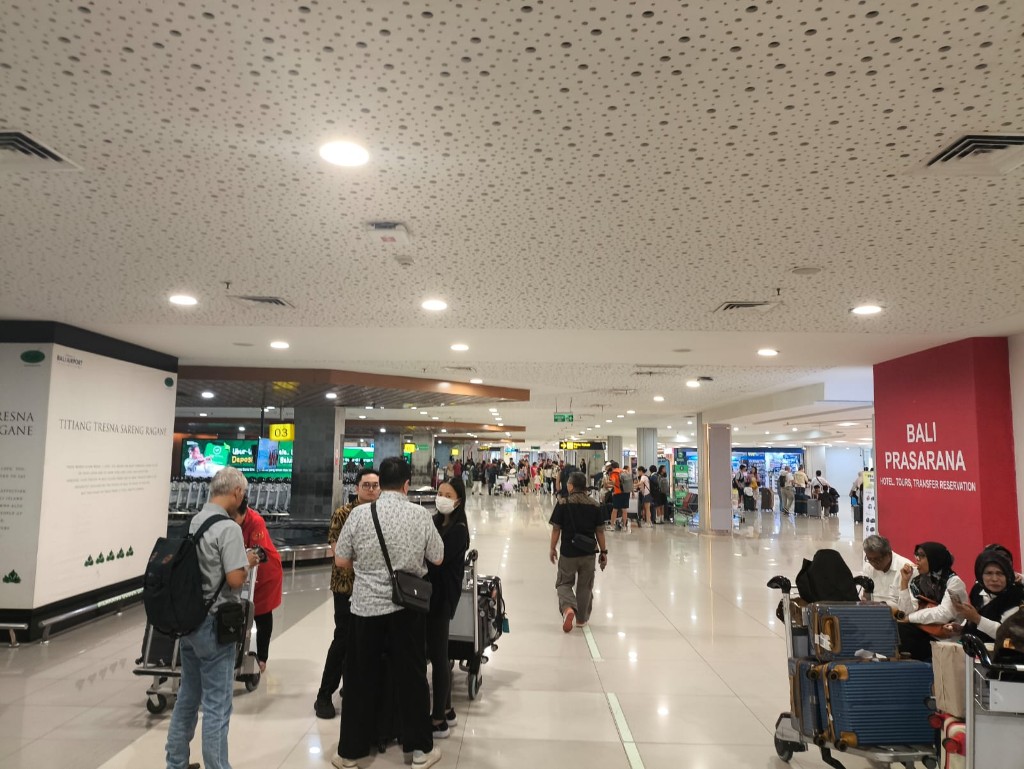 Dokumentasi dari - Bandara Internasional Ngurah Rai Bali: Pintu Gerbang Wisatawan Dunia dan Tantangan Kapasitas