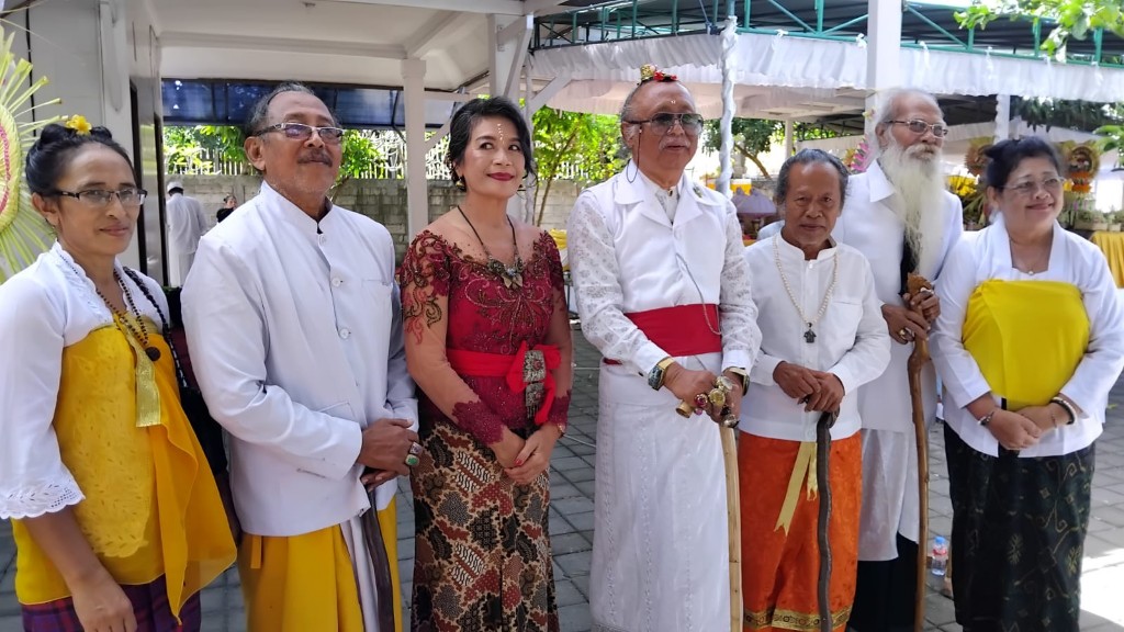 Dokumentasi dari - Dharma Adhyaksa Sabha Pandita PHDI Pusat dan MDA Hadiri Metatah Bersama Yayasan Tatar Parahyangan Bali 