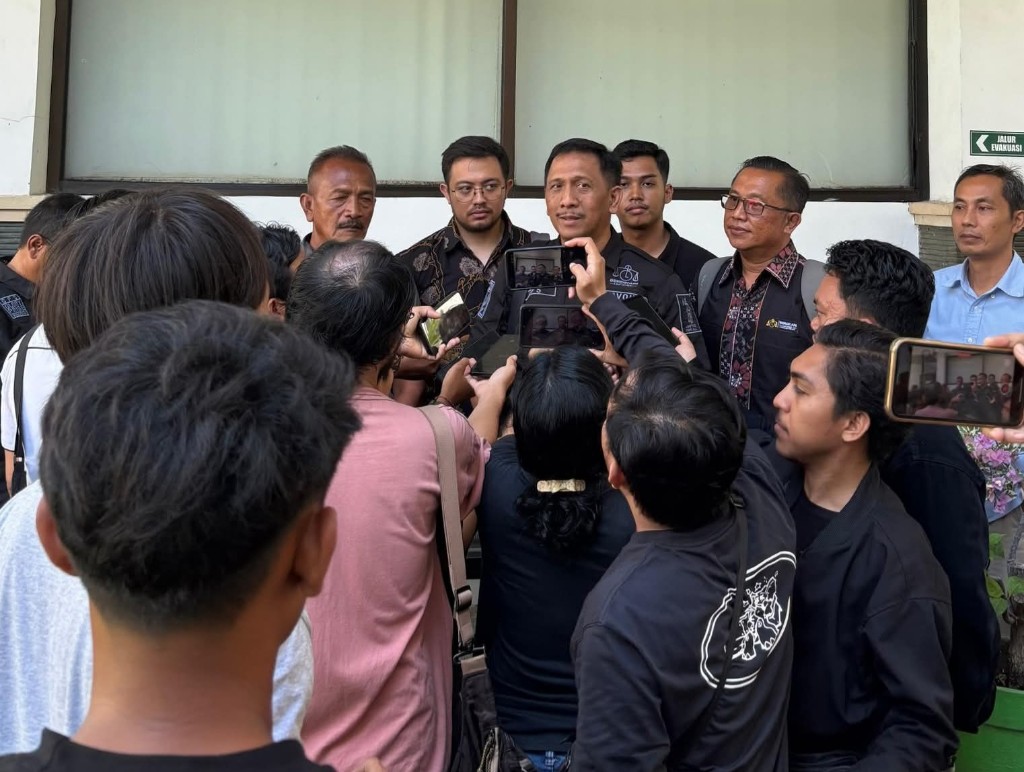 Dokumentasi dari - PN Singaraja Kembalikan Berkas kasus Sampah, Pemerintah Gagal?