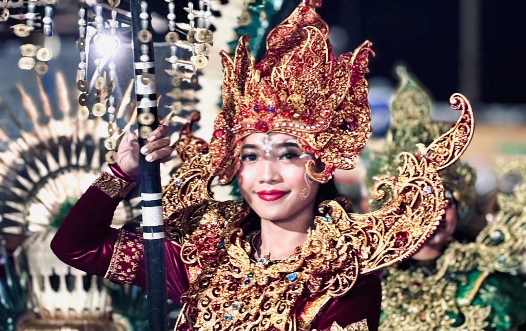 Dokumentasi dari - Pemkot Denpasar Tampilkan Garapan Nawasena pada Pawai Budaya Muskowil IV APEKSI di Kota Kediri 
