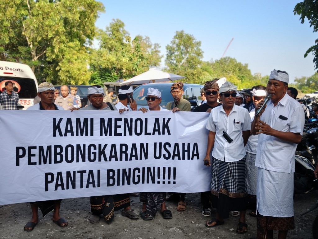 Dokumentasi dari - Gubernur Koster Bongkar 48 Bangunan Ilegal, Berdiri Lebih Dua Dekade, Warga Turun Menolak