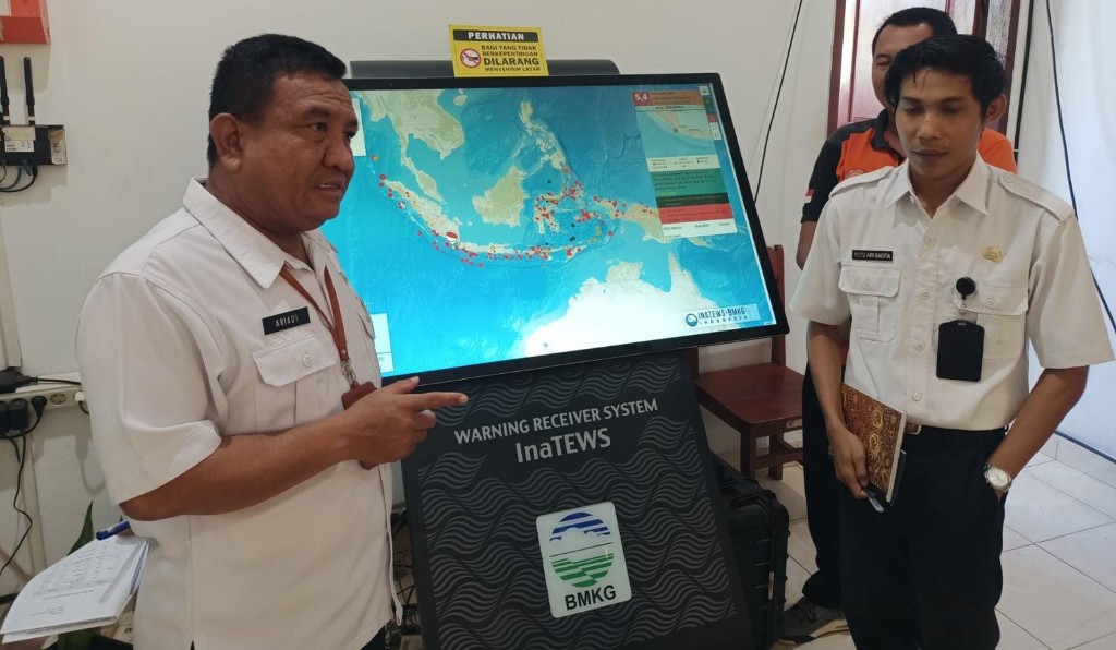 Dokumentasi dari - BPBD Buleleng Tingkatkan Sistem Peringatan Dini Tsunami melalui WRS dan Sirine BTEWS Portabel