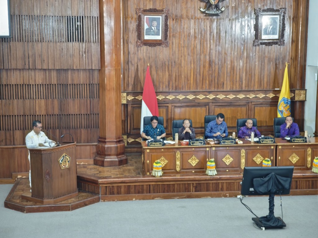 Dokumentasi dari - Pembahasan Raperda Bale Kertha Adhyaksa Terkesan Buru-Buru?, Fraksi Gerindra-PSI DPRD Bali Soroti Beban Desa Adat, Potensi Konflik Kelembagaan 