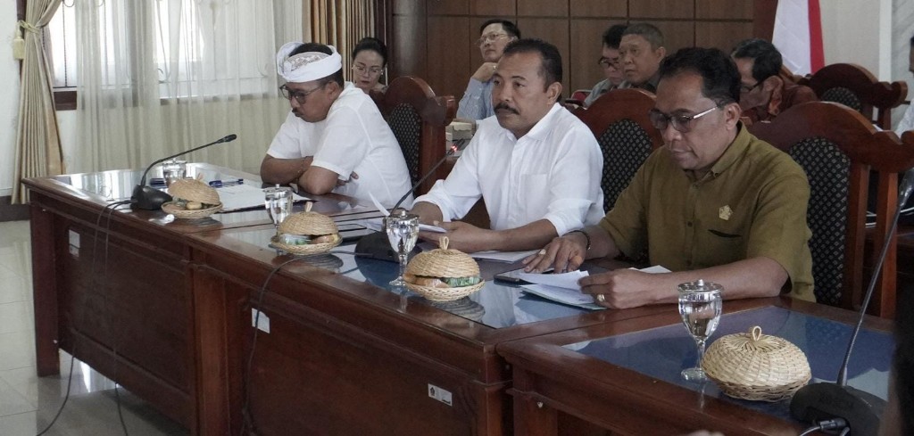 Dokumentasi dari - Sempurnakan Rancangan  KUA-PPAS, DPRD Buleleng Gelar Rapat