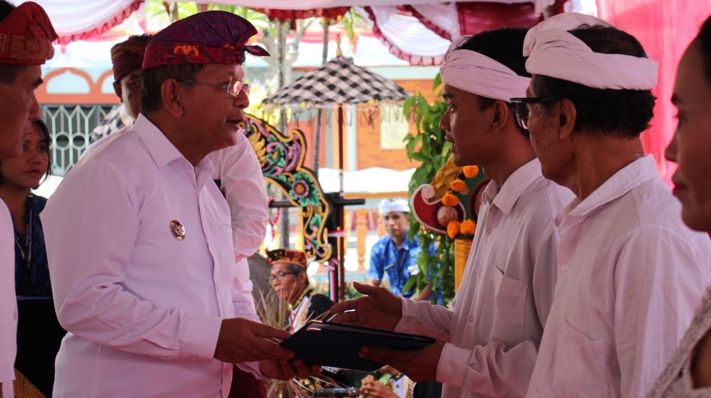 Dokumentasi dari - Bupati Buleleng Serahkan Remisi Kemerdekaan ke-80, Total 232 WBP Lapas Singaraja, 5 orang Langsung Bebas