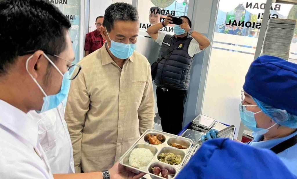 Dokumentasi dari - Program Makan Bergizi Gratis, Wabup Buleleng Supriatna Dorong Pemanfaatan Produk Lokal