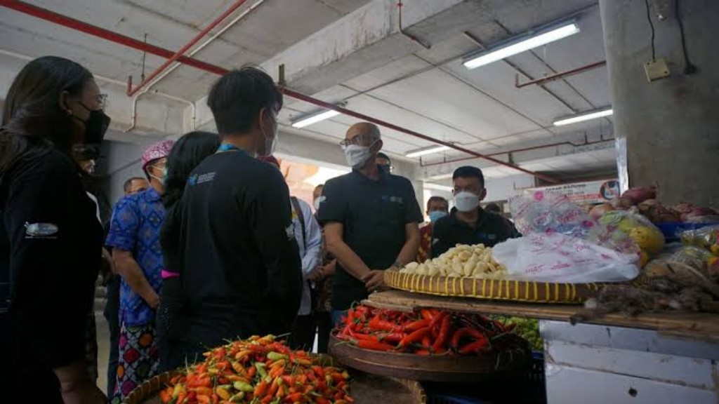 Dokumentasi dari - Dirut Sewakadarma Denpasar Gairahkan Pasar Rakyat di Tengah Teknologi Online