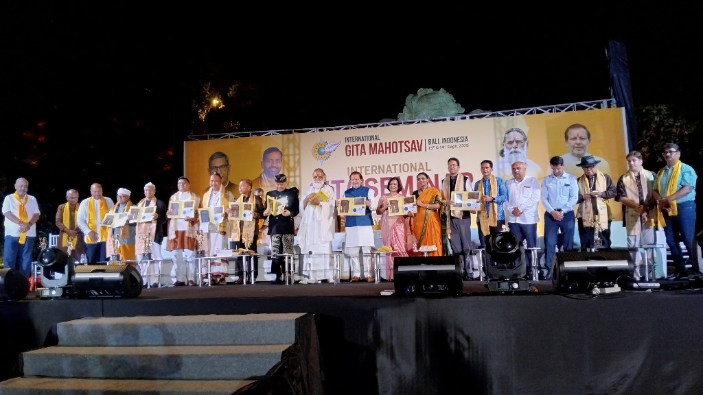 Dokumentasi dari - Festival Gita Internasional Muliakan Bhagavadgita, Bhismaparwa Ditemukan di Bali, Kakawin Krishnayana, Kisah Krishna Dipahat di Candi Prambanan