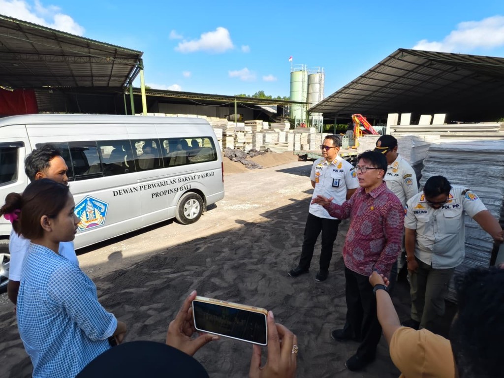 Dokumentasi dari - “Mafia Tanah Mangrove” Mesti Dibongkar dan Dipenjarakan Terungkap 106 Sertifikat Terbit di Lahan Mangrove