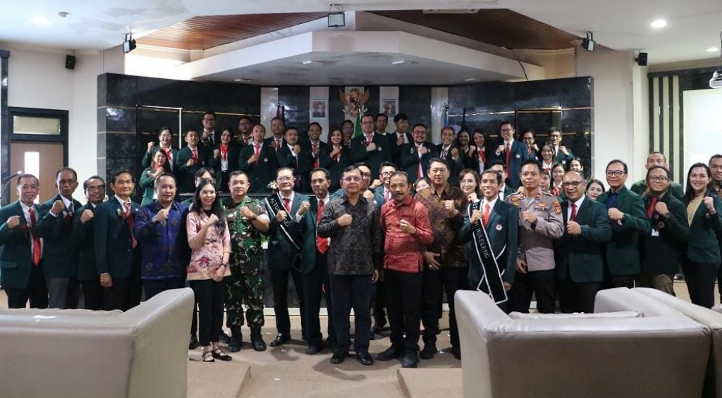 Bupati Sutjidra Minta Pengurus IDI Buleleng Abdikan Diri Untuk Tingkatkan Pelayanan Kesehatan