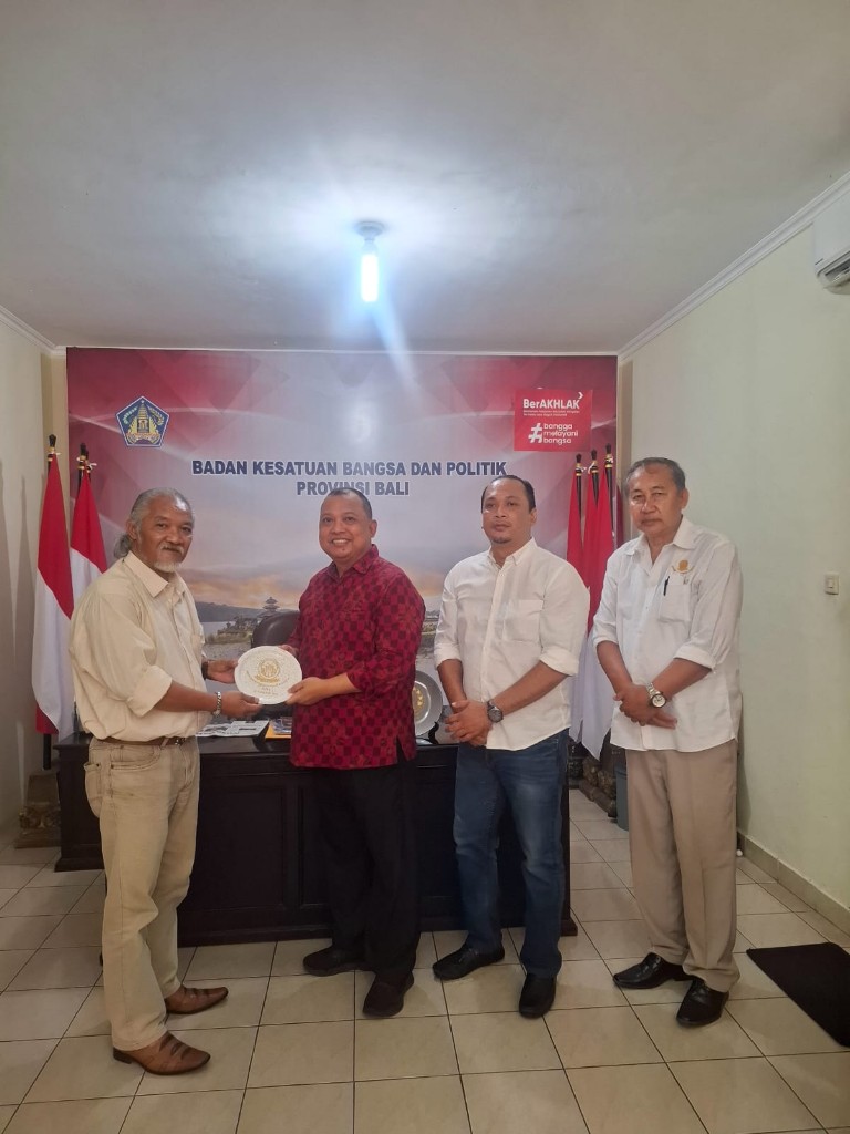Sinergi untuk Bali: Kesbangpol Provinsi Bali dan DHD Angkatan 45 Perkuat Kerjasama
