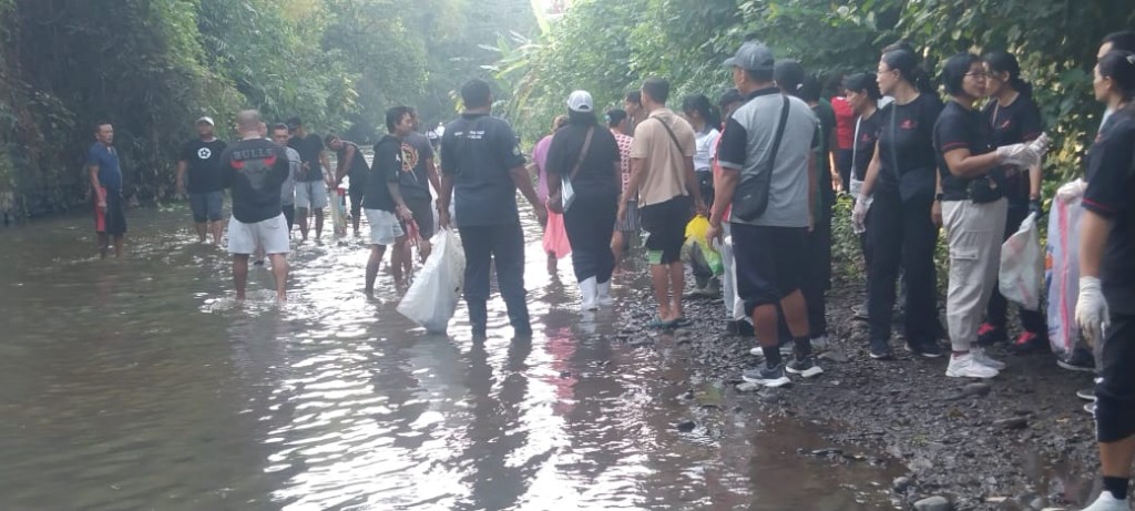 Dokumentasi dari - Antisipasi Bencana, Buleleng Gelar Gerakan Penanaman Pohon dan Pembersihan Sungai Secara Masif