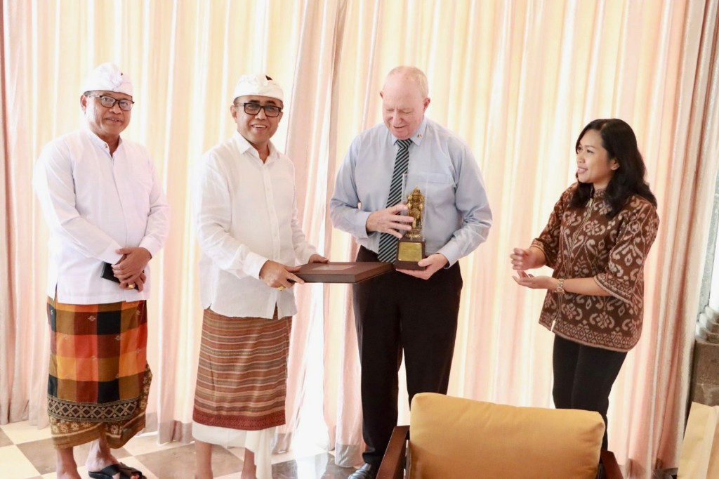 Denpasar - Darwin, Jajaki Kerjasama Bidang Pelabuhan dan Logistik 