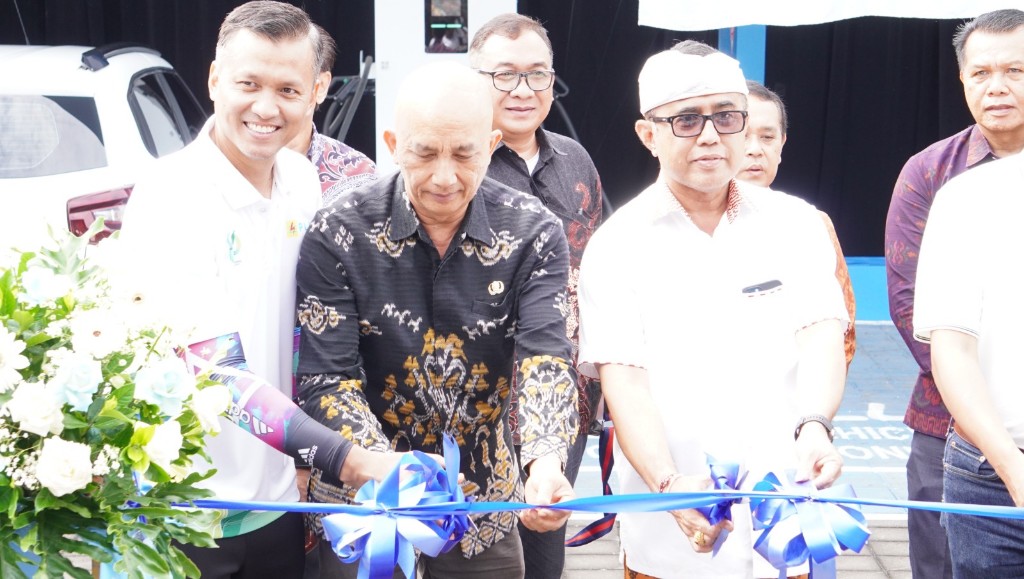 SPKLU Center Pertama di Bali Resmi Beroperasi di Denpasar